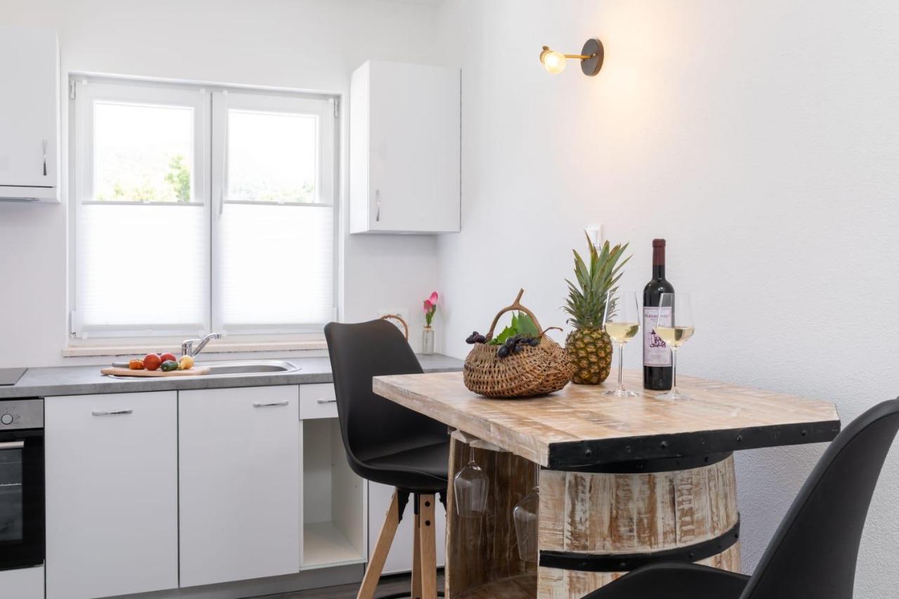 Maloa One Bedroom Apartment Smokvica  Екстериор снимка